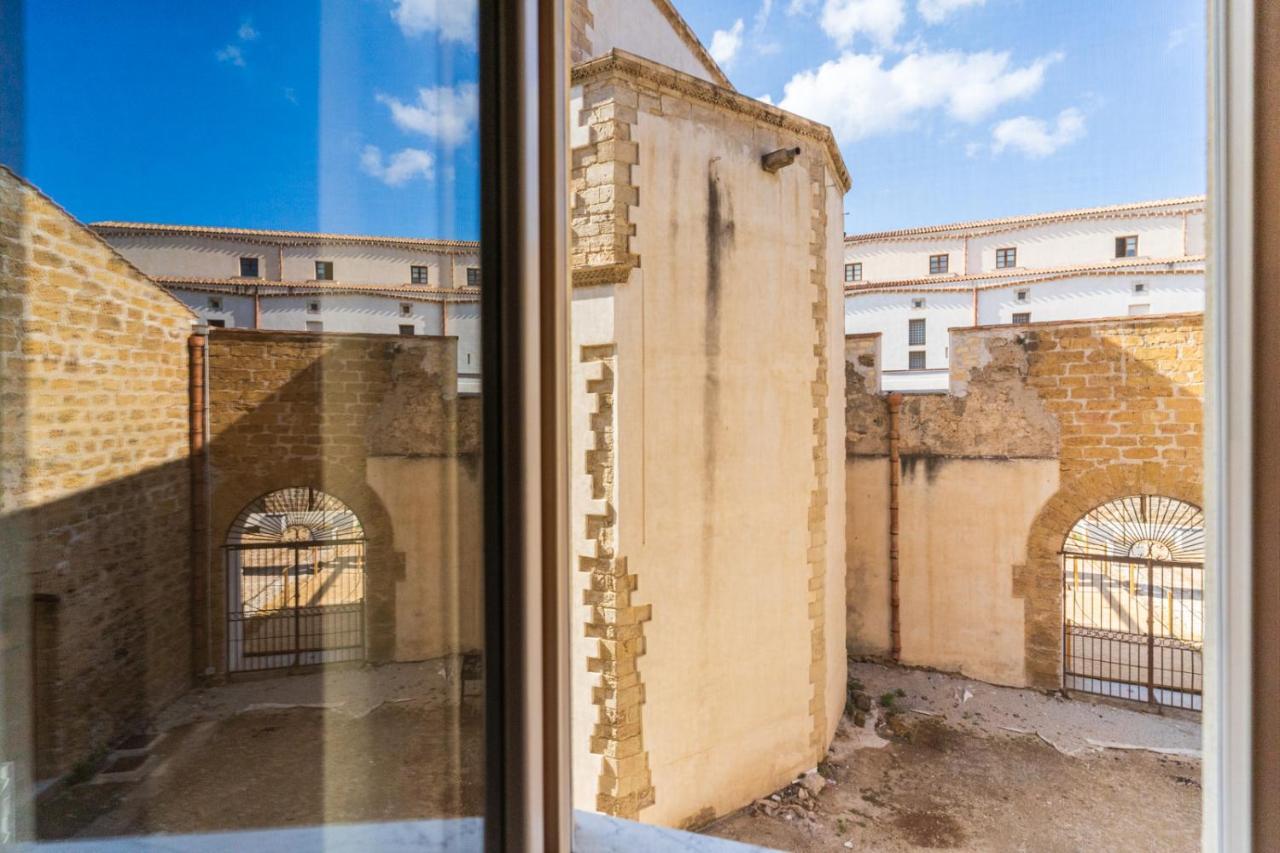 Bed and Breakfast Khalisah Palermo Exterior foto
